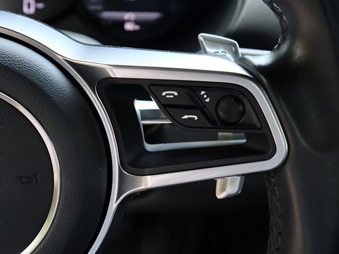 Used 2019 Porsche 718 Cayman RWD image 25