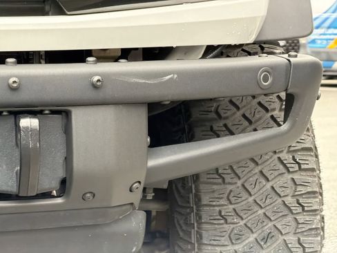 Used 2024 Ford Bronco Wildtrak image 11