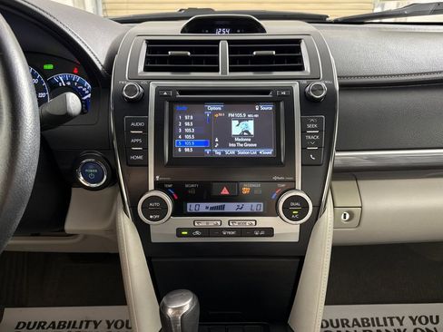 Used 2014 Toyota Camry XLE FWD image 18