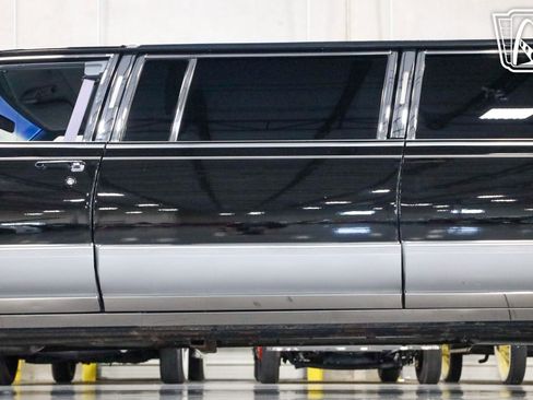 Used 1992 Cadillac Brougham image 33