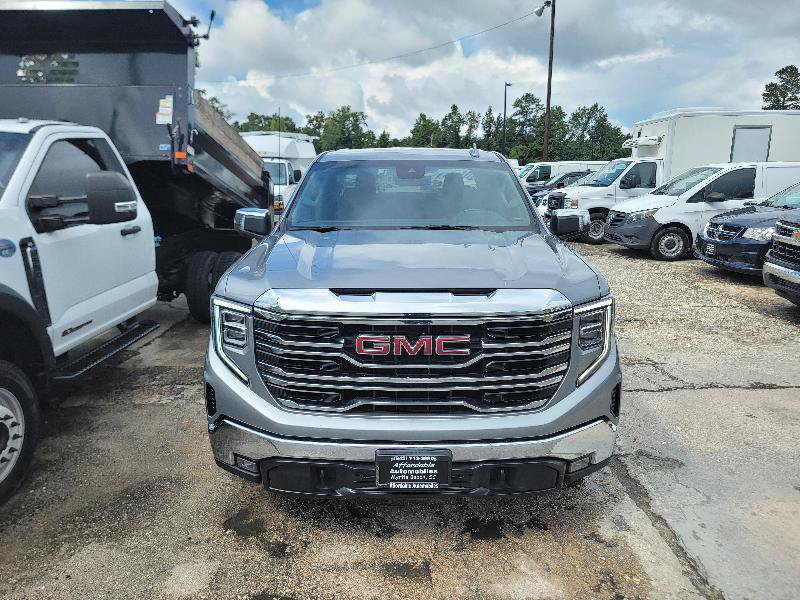 Used 2025 GMC Sierra 1500 SLT AWD/4WD image 4