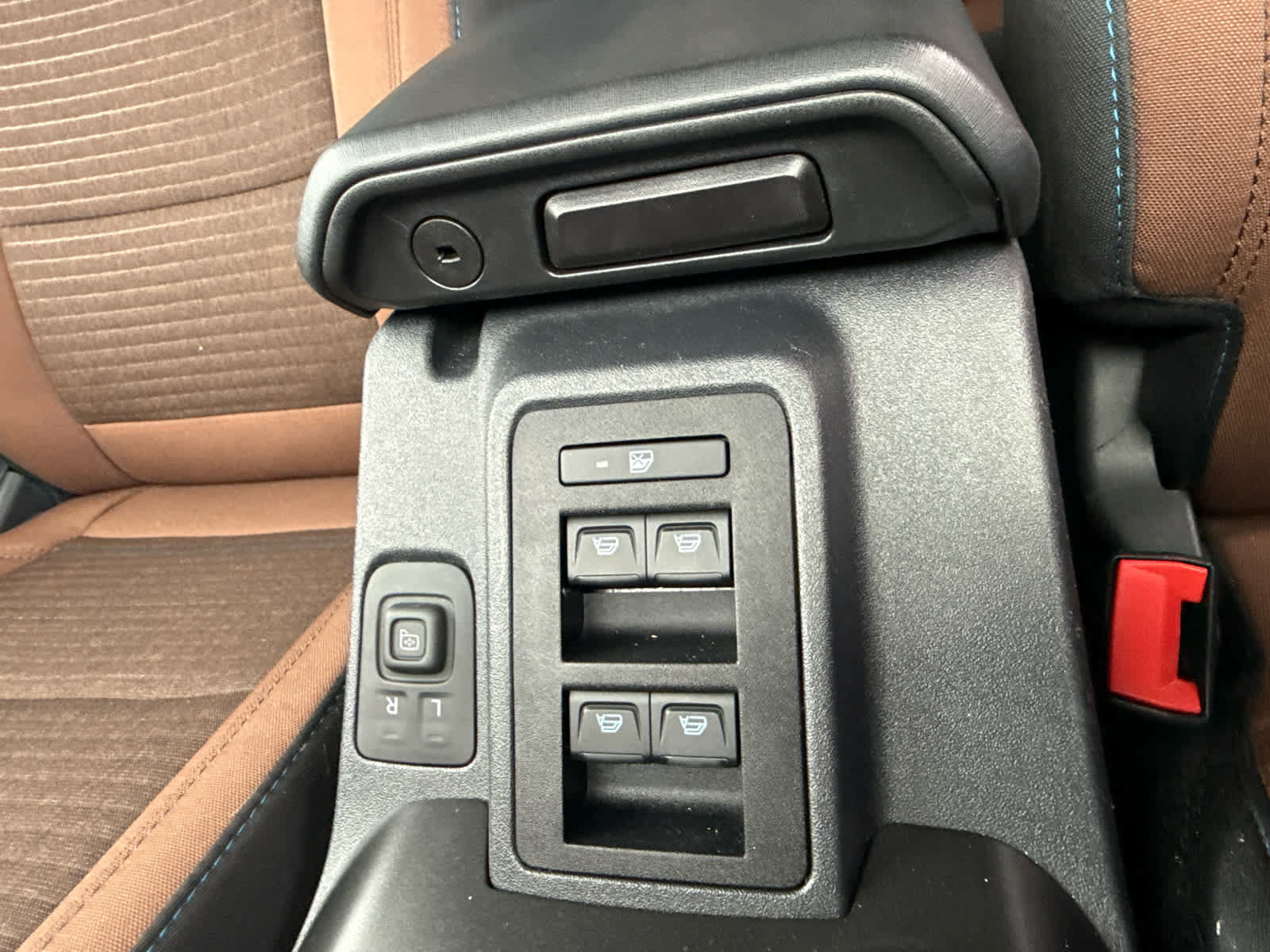 Used 2023 Ford Bronco Outer Banks AWD/4WD image 19