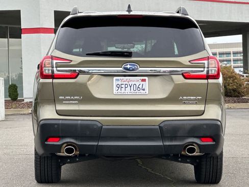 Used 2023 Subaru Ascent Touring image 8