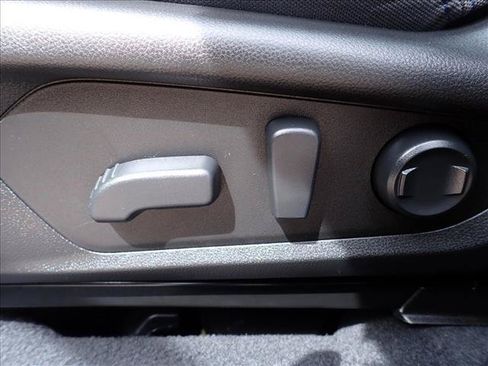 Used 2025 Subaru Forester Premium AWD/4WD image 15