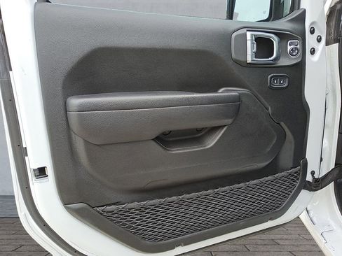 Certified 2024 Jeep Wrangler Sport S image 17