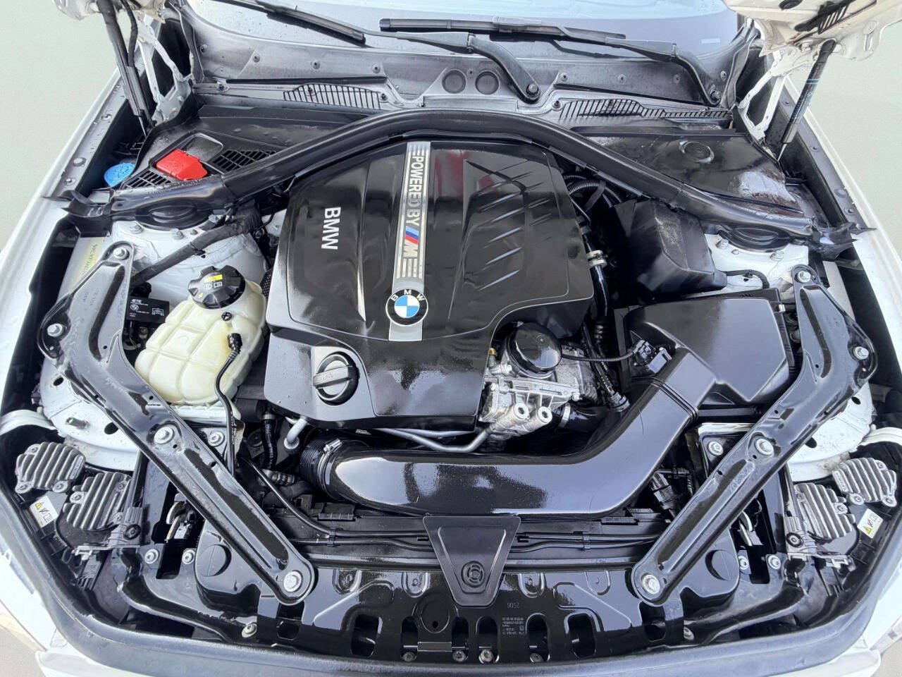 Used 2017 BMW M2 RWD image 10