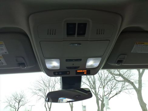 Used 2019 Buick Envision Premium image 25