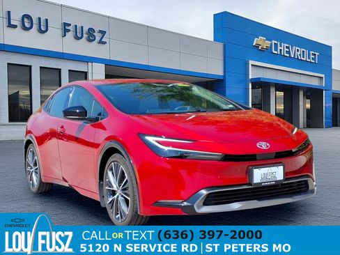 Used 2023 Toyota Prius XLE FWD image 1