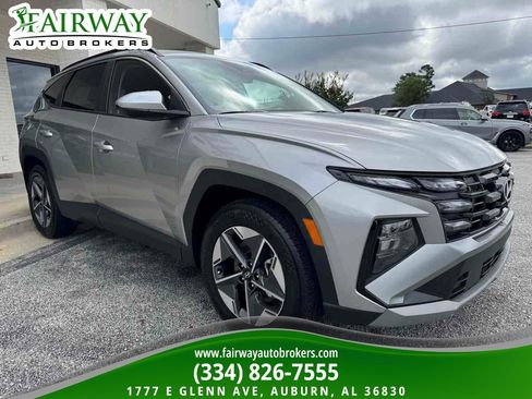 Used 2025 Hyundai Tucson SEL FWD image 4