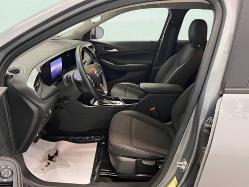 Certified 2025 Buick Encore GX Preferred AWD/4WD image 12