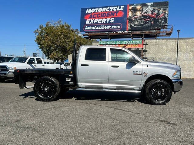 Used 2016 RAM 3500 Tradesman w/ Chrome Appearance Group AWD/4WD image 9