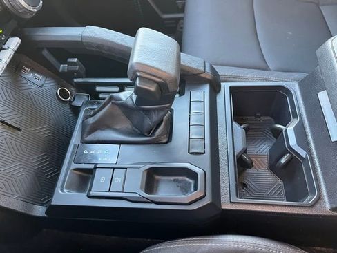 Used 2024 Toyota Tacoma SR image 18