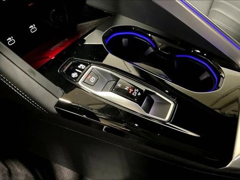 Used 2025 Audi Q5 Premium w/ Convenience Package image 13