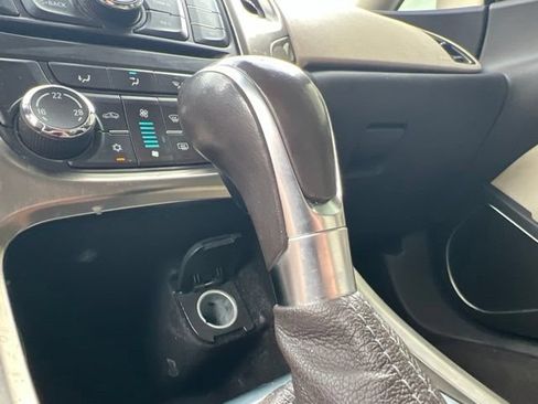 Used 2013 Buick Verano FWD image 21