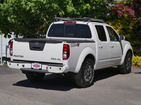 Used 2016 Nissan Frontier PRO-4X w/ Pro-4x Luxury Package AWD/4WD image 25