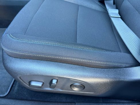 Used 2026 Chevrolet Equinox EV LT image 14