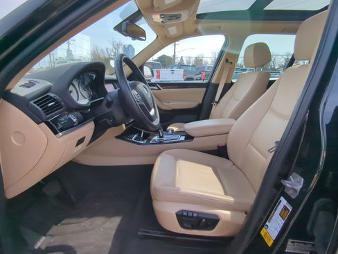 Used 2017 BMW X3 xDrive28i image 12