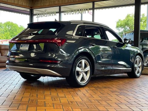 Used 2019 Audi e-tron Premium Plus AWD/4WD image 8