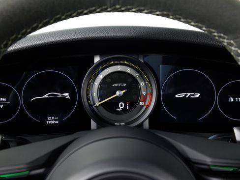 Used 2022 Porsche 911 GT3 RWD image 20