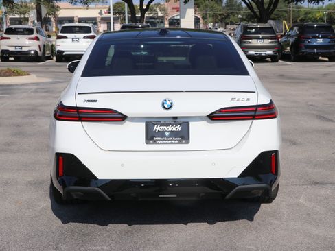 Used 2026 BMW 550e xDrive AWD/4WD image 12