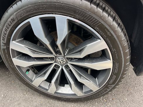 Used 2020 Volkswagen Tiguan SEL Premium R-Line AWD/4WD image 9