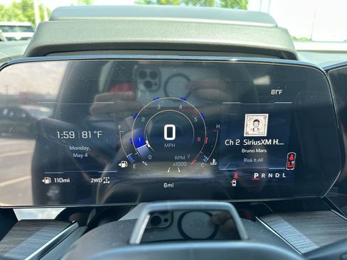 New 2026 Chevrolet Suburban Premier AWD/4WD image 21