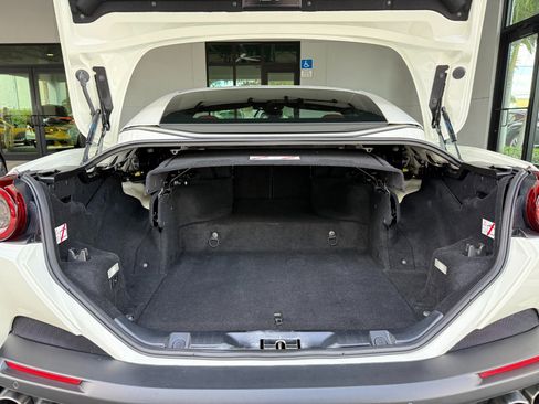 Used 2020 Ferrari Portofino image 48