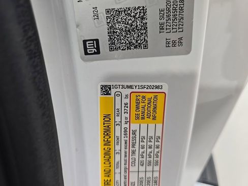 Used 2025 GMC Sierra 2500 SLE w/ Max Trailering Package image 16