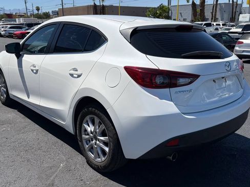 Used 2016 MAZDA MAZDA3 i Sport w/ Preferred Equipment Package FWD image 3