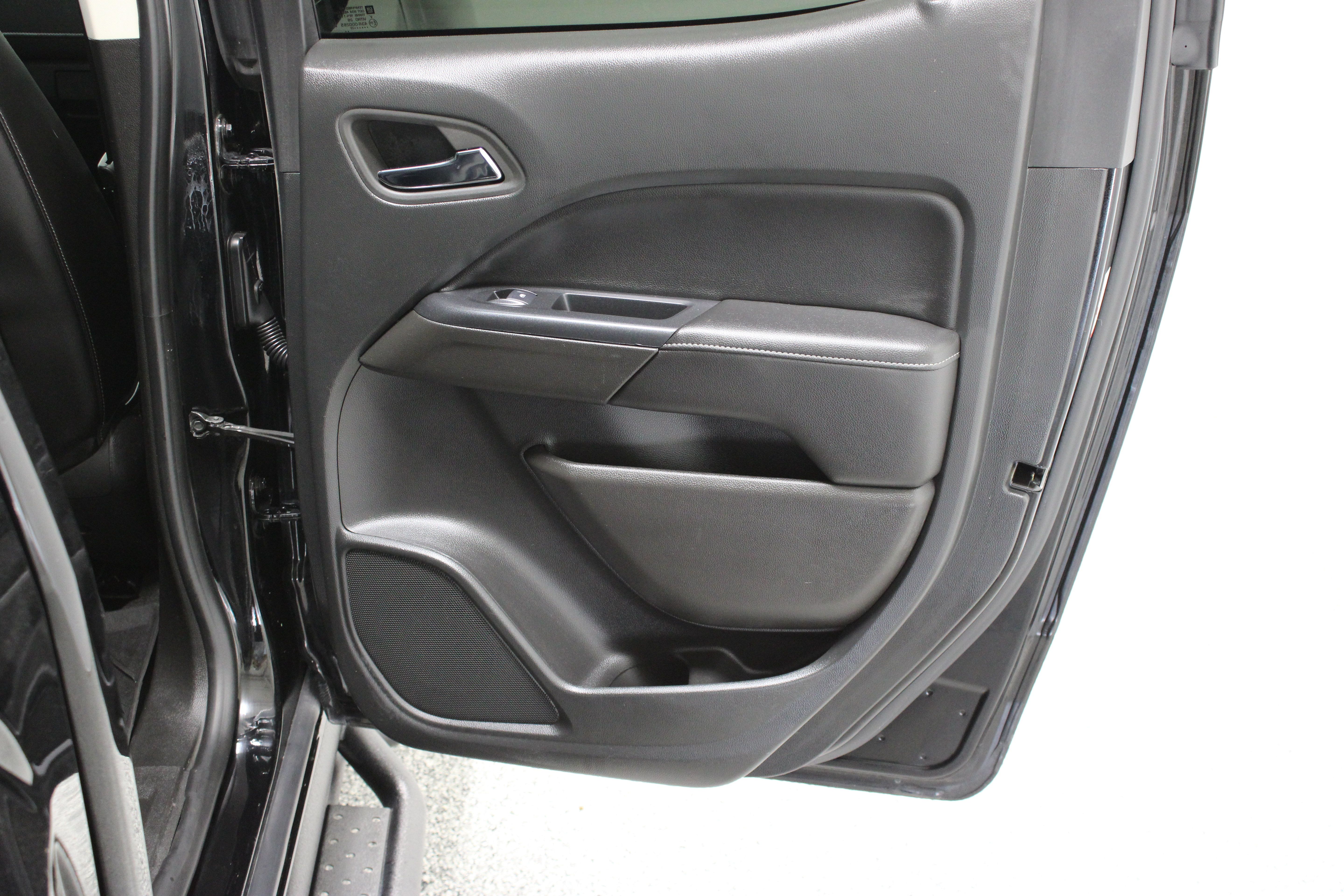 Used 2022 GMC Canyon Elevation w/ Elevation Premium Package RWD image 32