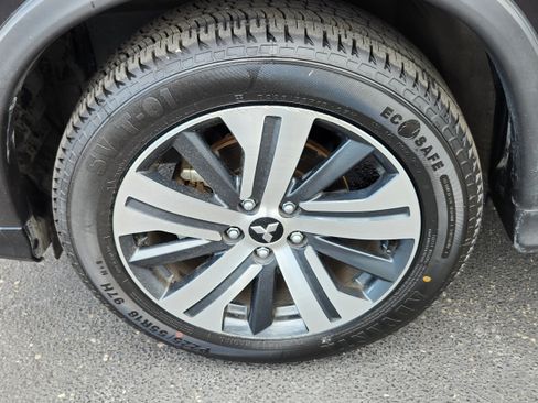 Used 2024 Mitsubishi Outlander Sport ES AWD/4WD image 14