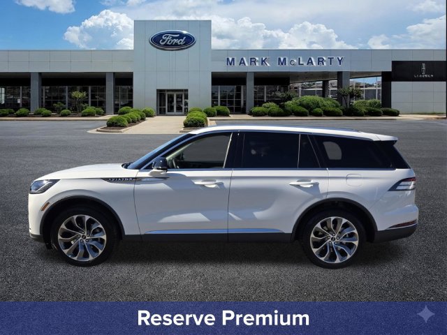 New 2027 Lincoln Aviator Reserve AWD/4WD image 2