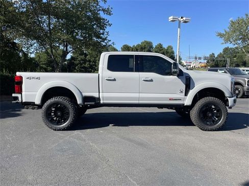 New 2025 Ford F250 Lariat w/ Lariat Ultimate Package image 37