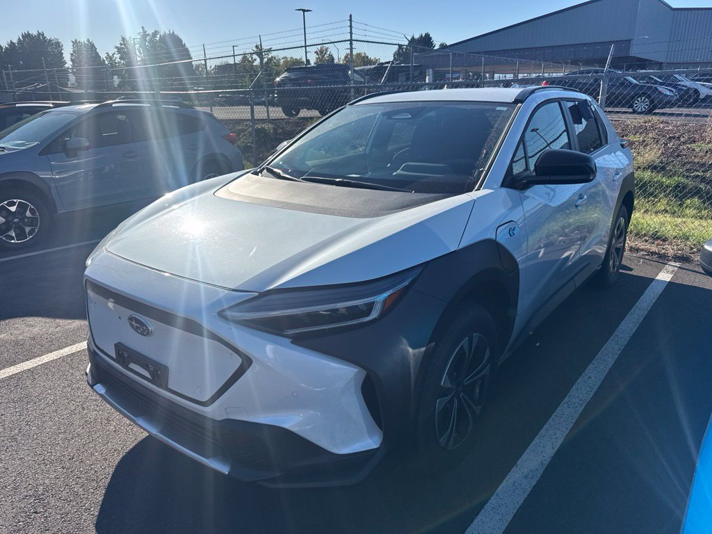Certified 2025 Subaru Solterra AWD/4WD image 1