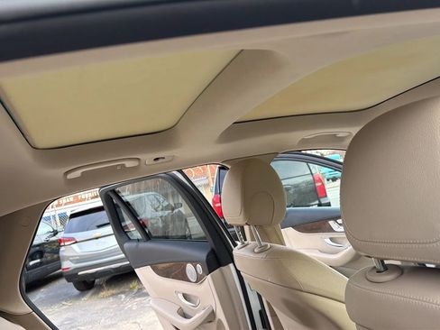 Used 2017 Mercedes-Benz GLC 300 GLC 300 Sport Utility 4D w/ Premium 2 Package image 31