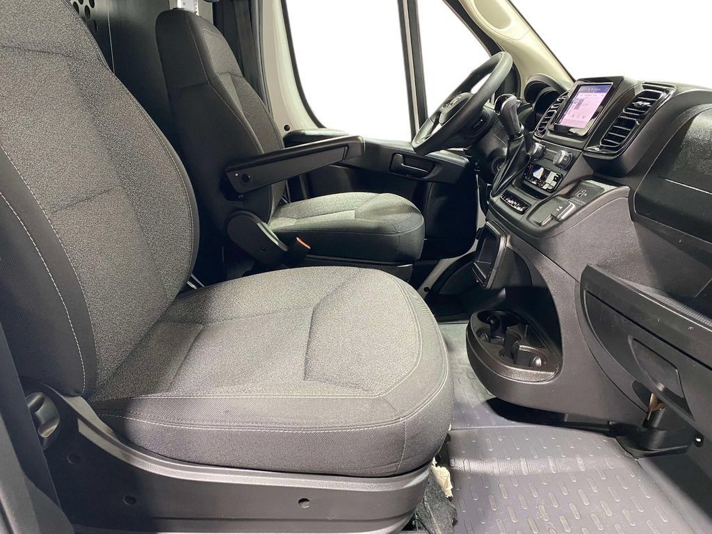 Used 2025 RAM ProMaster 2500 w/ U-Haul Equipment Group FWD image 12