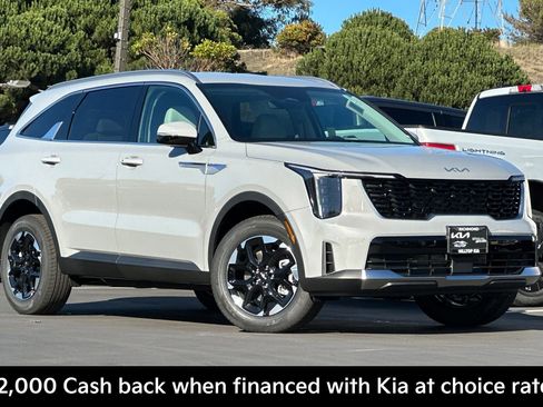 New 2026 Kia Sorento S image 2