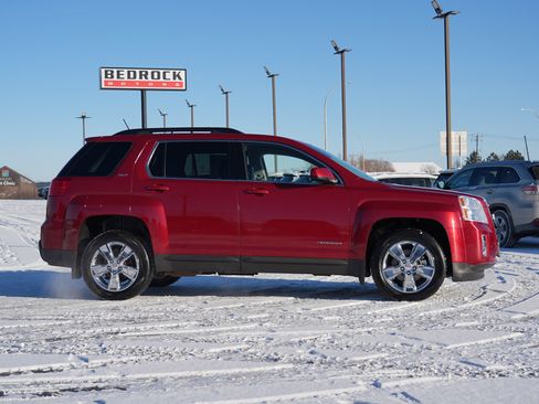Used 2014 GMC Terrain SLT image 2