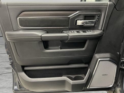 New 2026 RAM 2500 Laramie AWD/4WD image 16