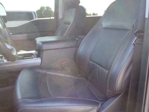 Used 2024 Ford F250 Lariat w/ Chrome Package image 20