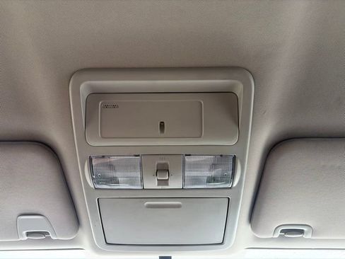 Used 2017 Nissan Titan 4x4 Crew Cab image 23