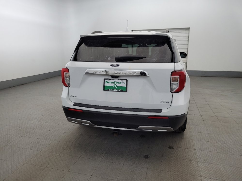 Used 2020 Ford Explorer XLT w/ Equipment Group 202A AWD/4WD image 7
