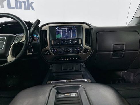 Used 2017 GMC Sierra 2500 Denali w/ Duramax Plus Package image 29