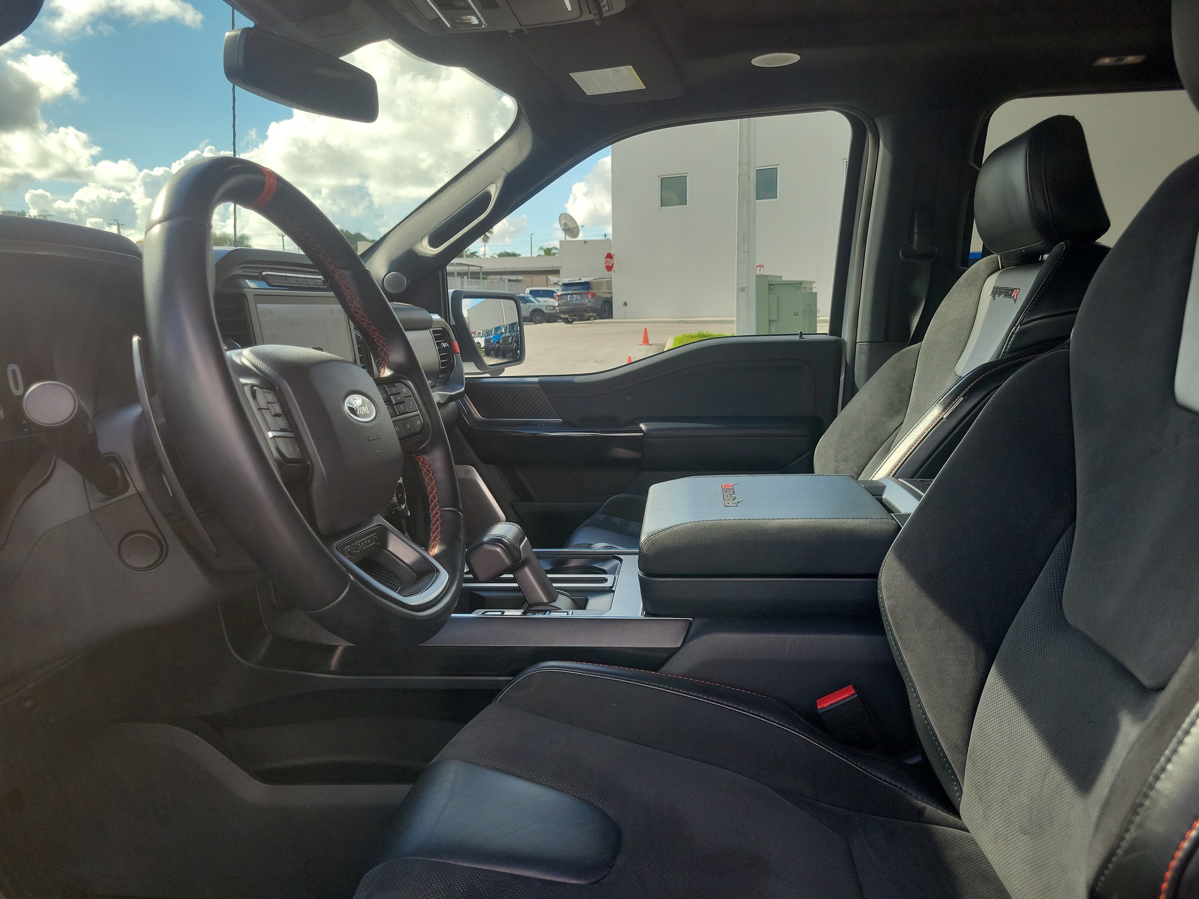 Used 2023 Ford F150 Raptor w/ Equipment Group 802A Raptor R AWD/4WD image 20
