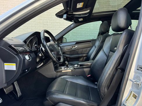 Used 2010 Mercedes-Benz E 63 AMG Sedan image 14