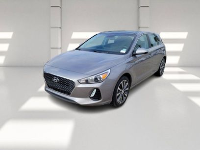 Used 2020 Hyundai Elantra GT w/ Style Package 02