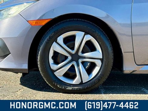Used 2018 Honda Civic LX image 9