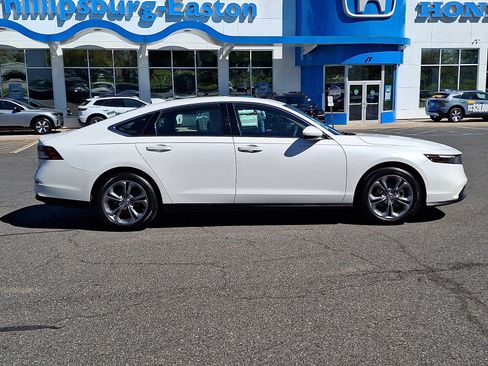 Used 2023 Honda Accord EX image 7