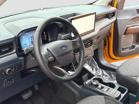 New 2026 Ford Maverick XLT image 4