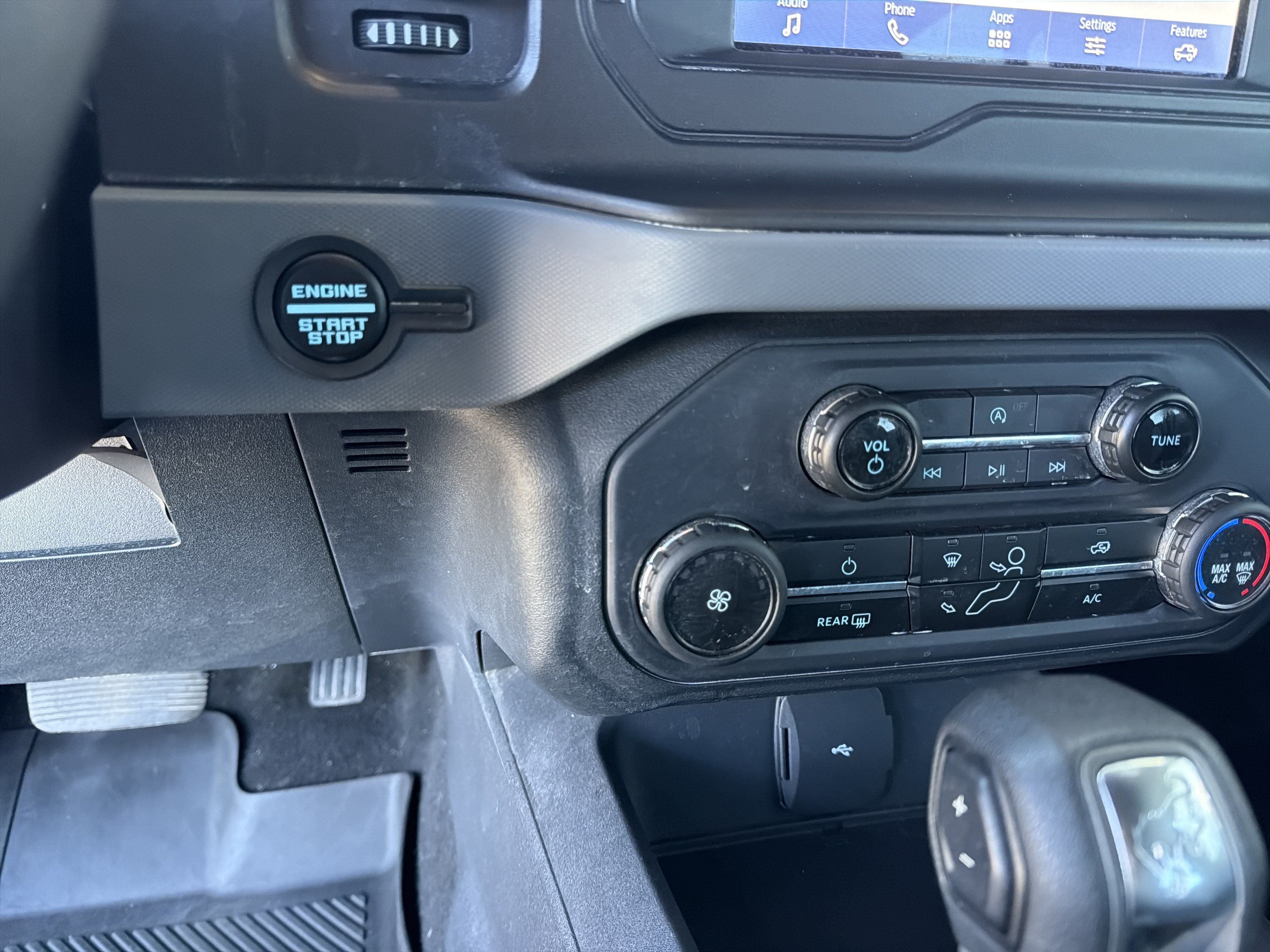 Used 2023 Ford Bronco 4-Door AWD/4WD image 40